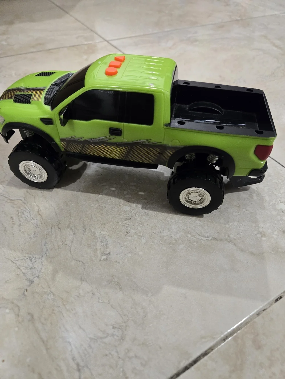 Disney Cars Mack Truck + Garbage Trucks Pickup Toy Vehicle Lot Kids 4pc